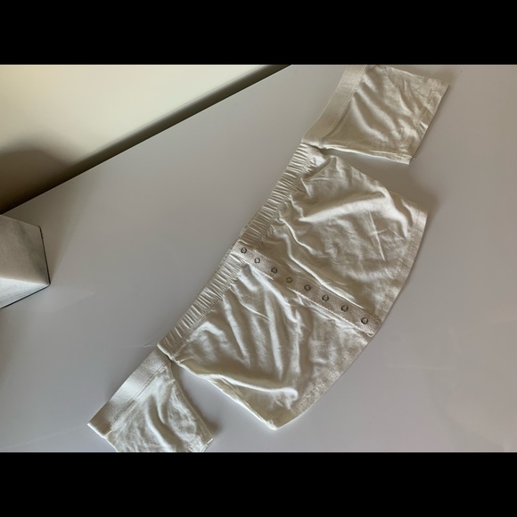 Forever 21 off shoulder crop top - Picture 1 of 1